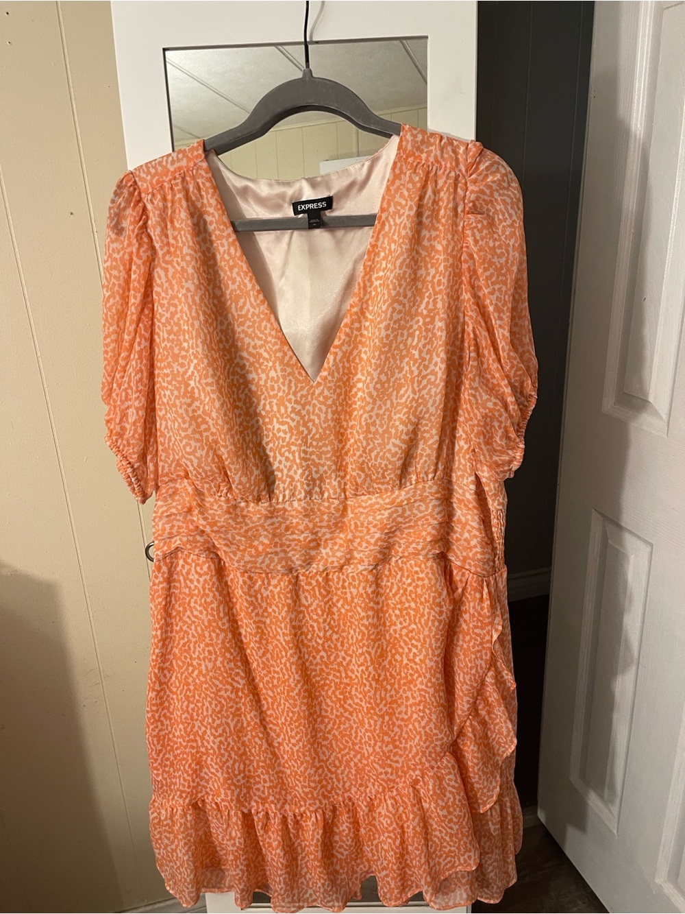 Express Orange Printed V-Neck Ruffle Mini Dress - Picture 2 of 3